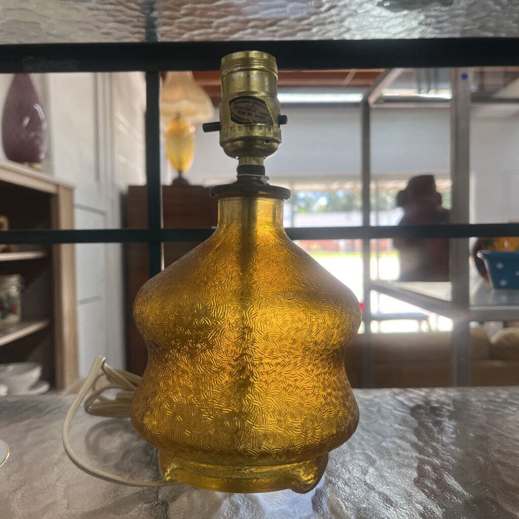 VTG SMALL AMBER GLASS LAMP NO SHADE