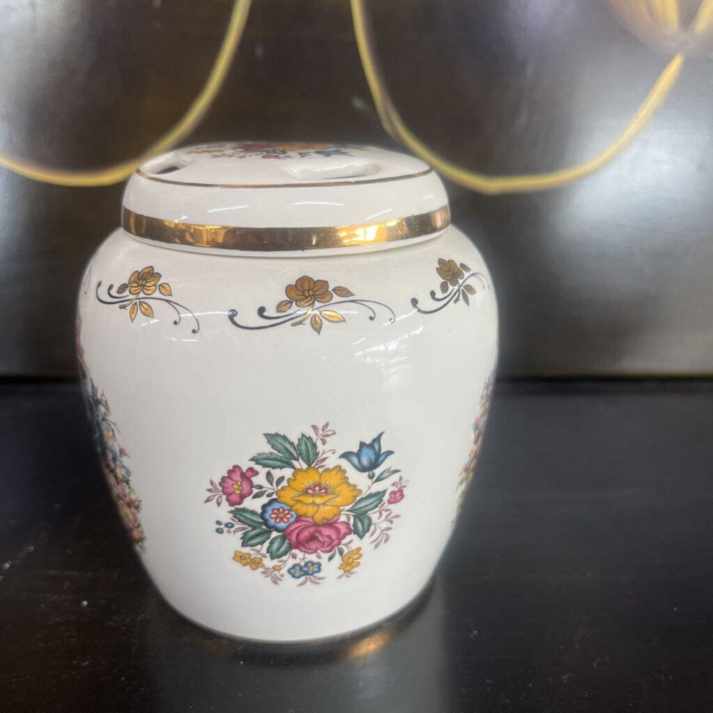 LORD NELSON GINGER SCENT JAR W/LID