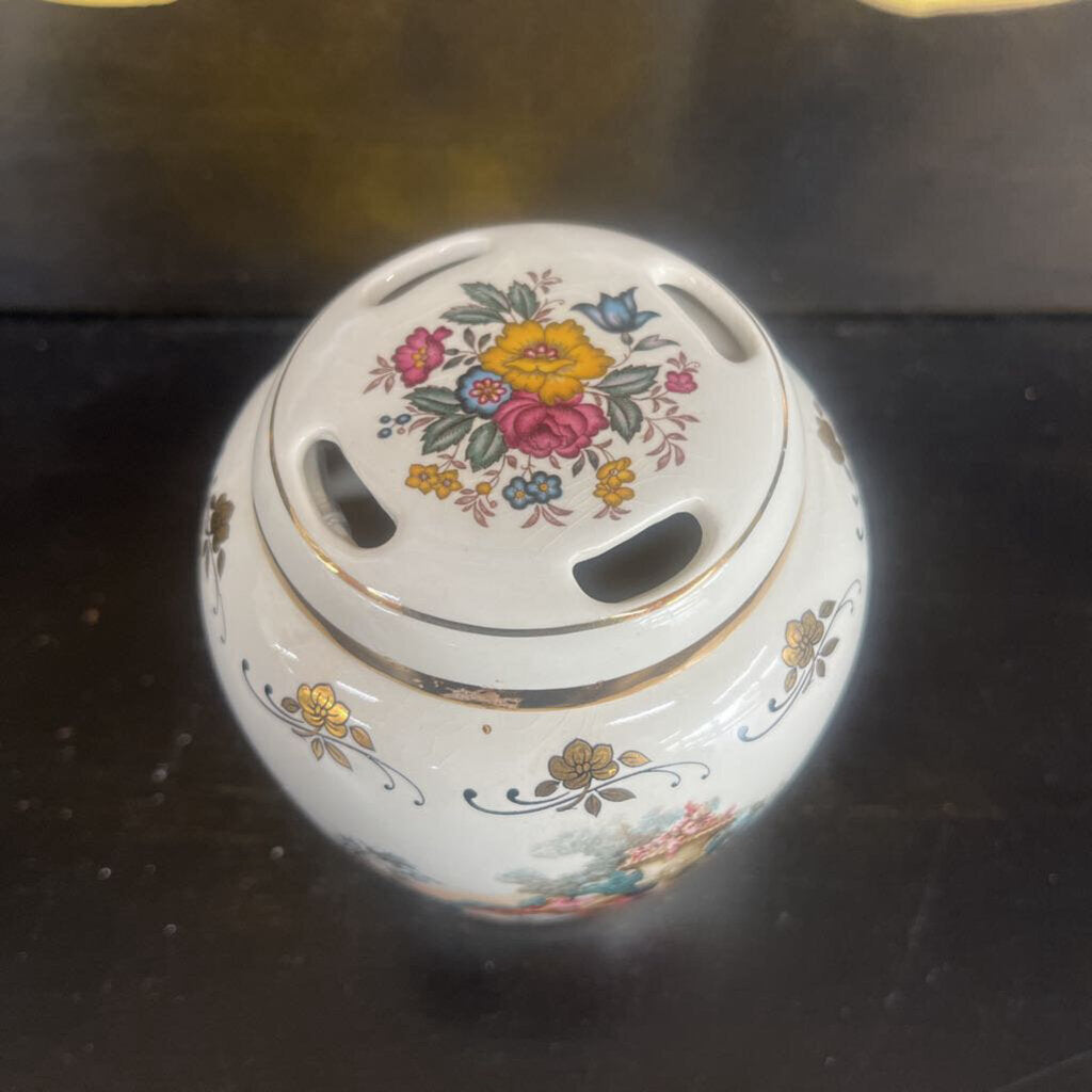 LORD NELSON GINGER SCENT JAR W/LID