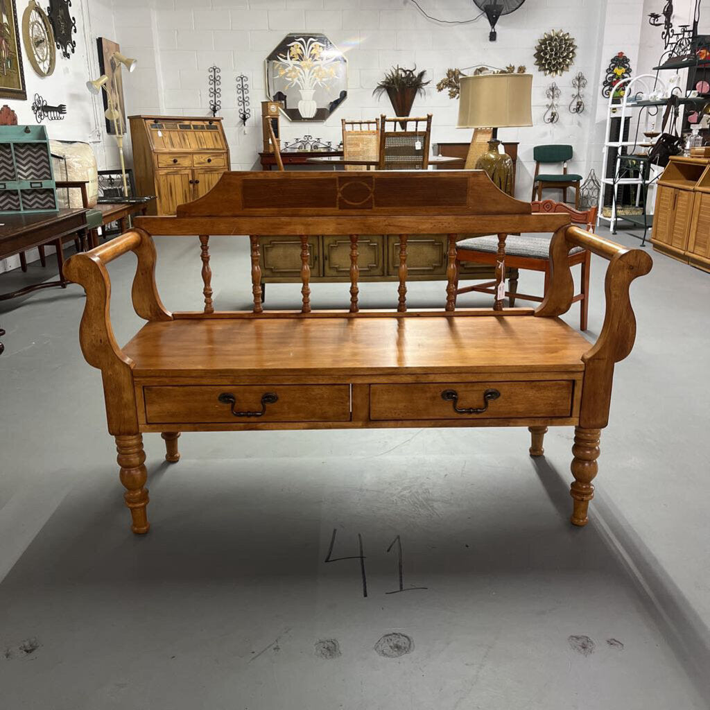 MAPLE WOOD BENCH