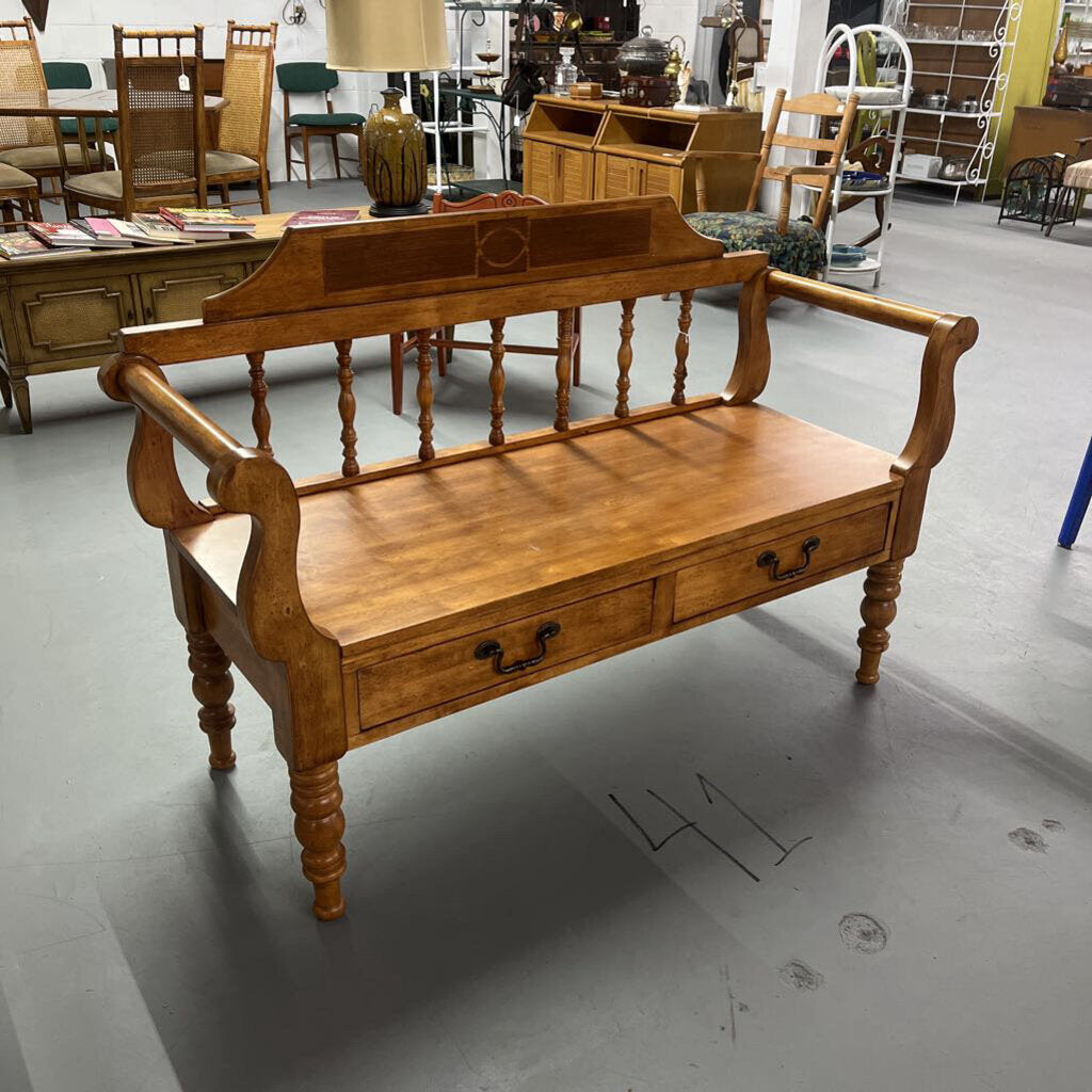 MAPLE WOOD BENCH