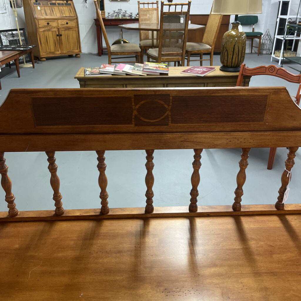 MAPLE WOOD BENCH