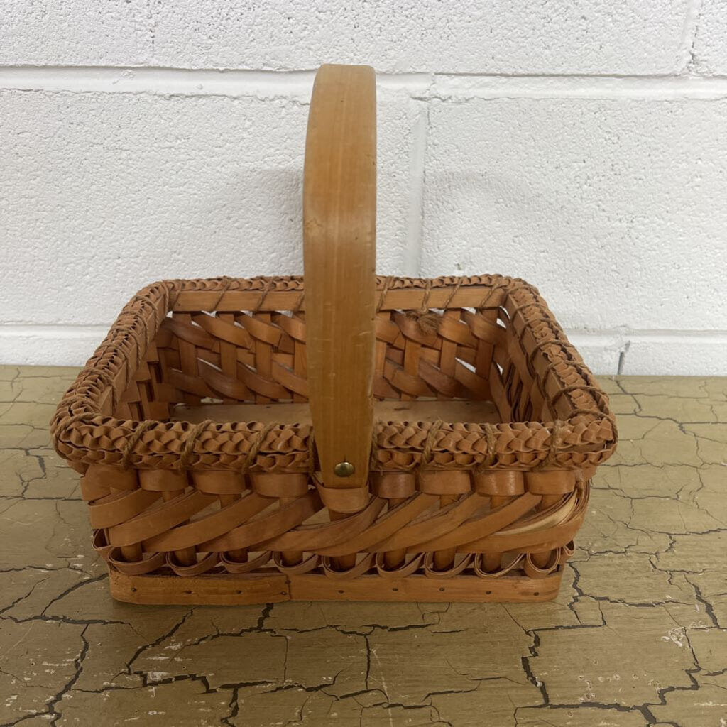 RECTANGLE REED BAMBOO BASKET W/HANDLE