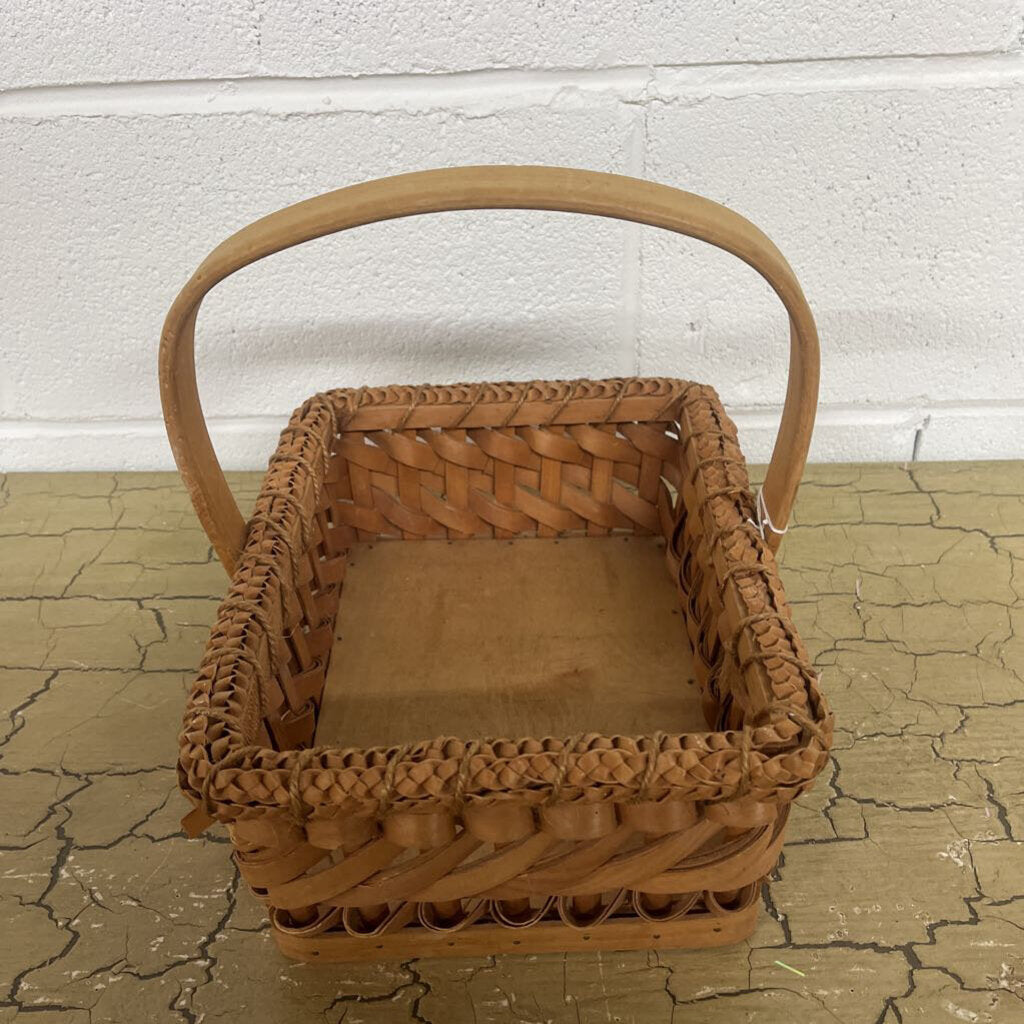 RECTANGLE REED BAMBOO BASKET W/HANDLE