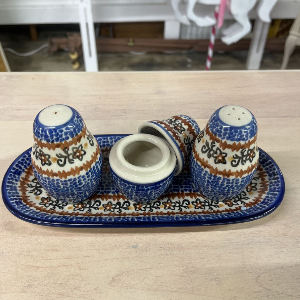 POLISH POTTERY S&P, TOOTH PICK OR SPICE HOLDER & TRAY