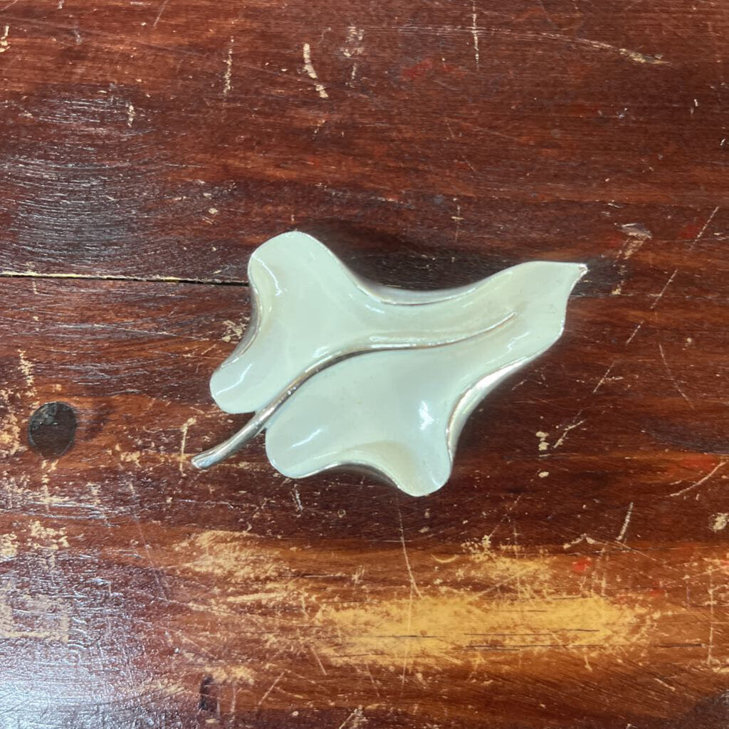 Vtg White Enamel on Silver Leaf Brooch