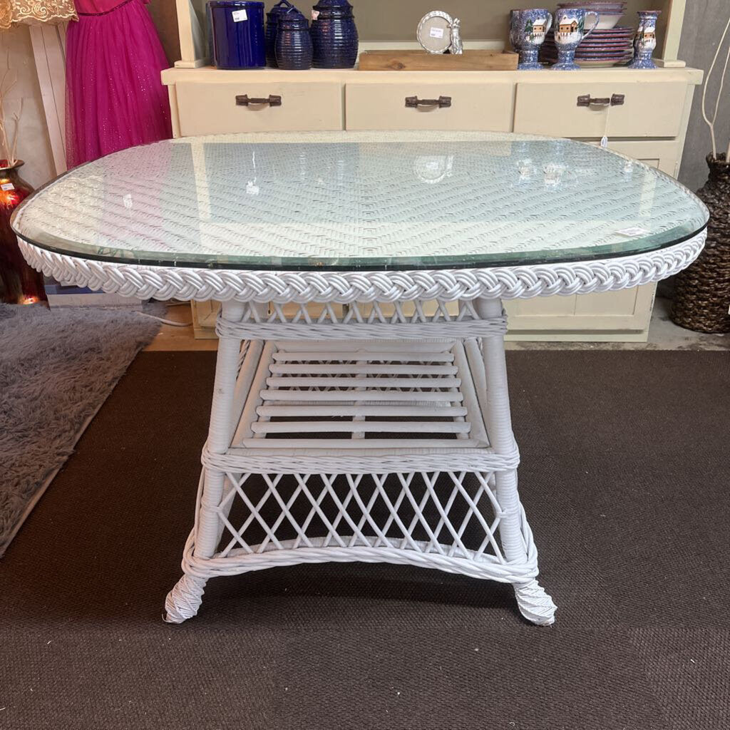 WHITE AUTHENTIC WICKER DINING TABLE W/ GLASS TOP (42")