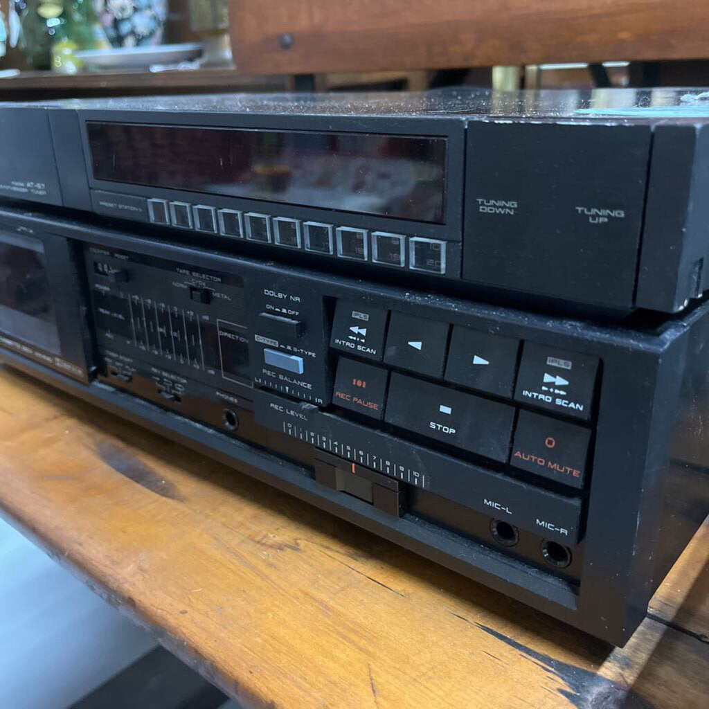 2PCS SET AKAI CASSETTE DECK HXR40 & SYNTHESIZER ATS7