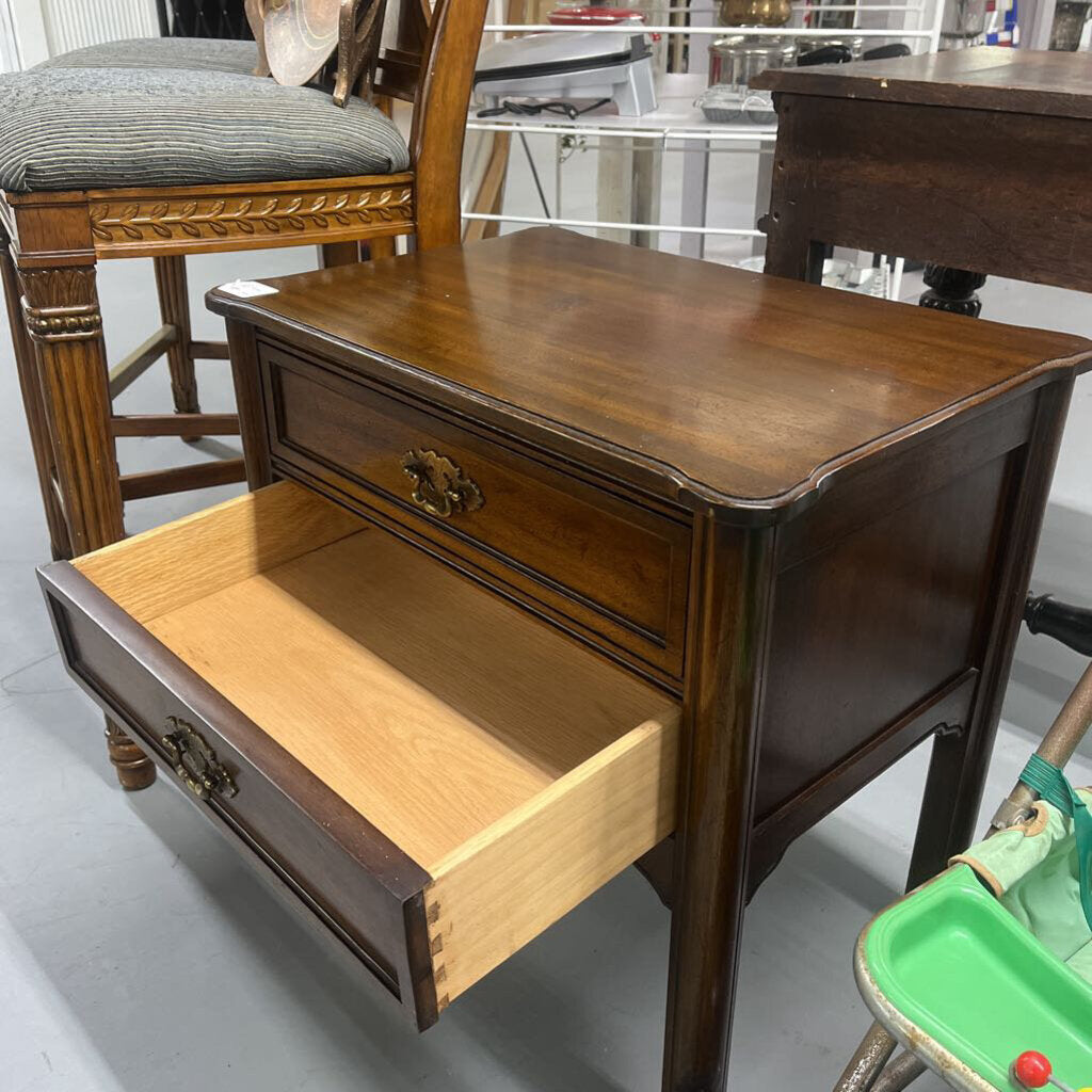DAVIS 2 DRAWER CHEST