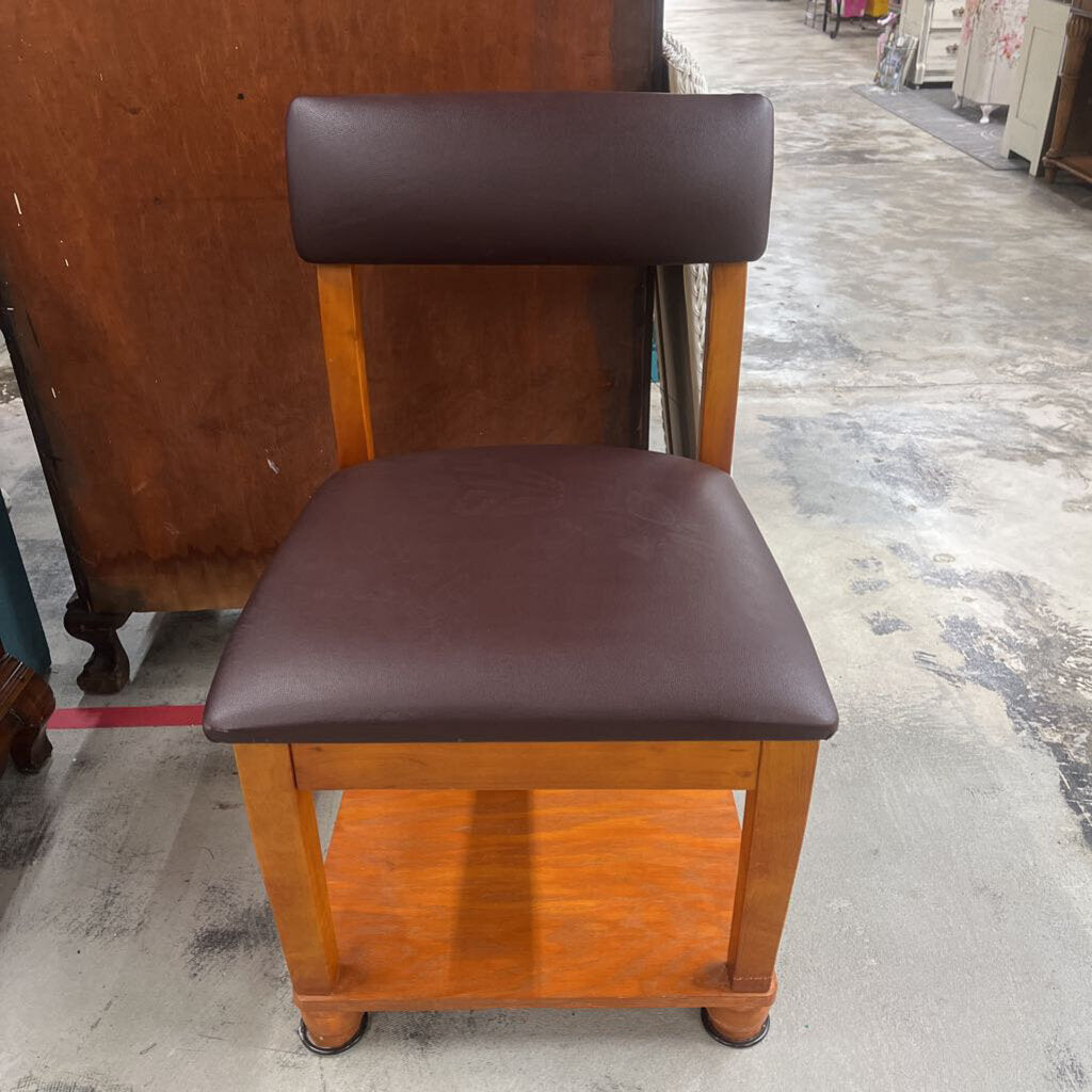 FOLK ART PADDED SHELF CHAIR