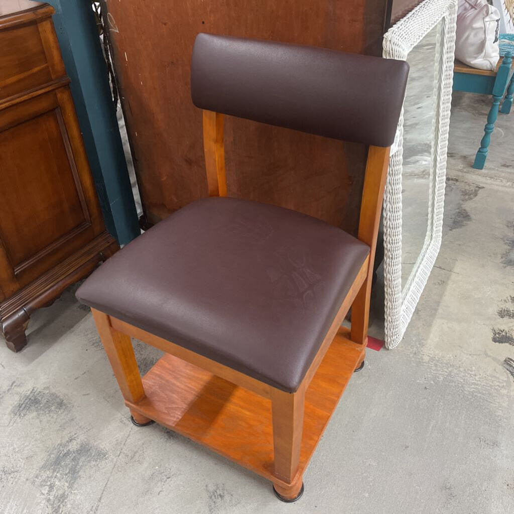 FOLK ART PADDED SHELF CHAIR