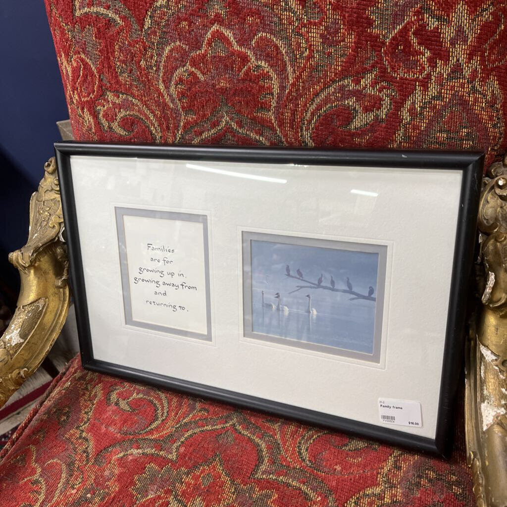 FAMILY FRAME