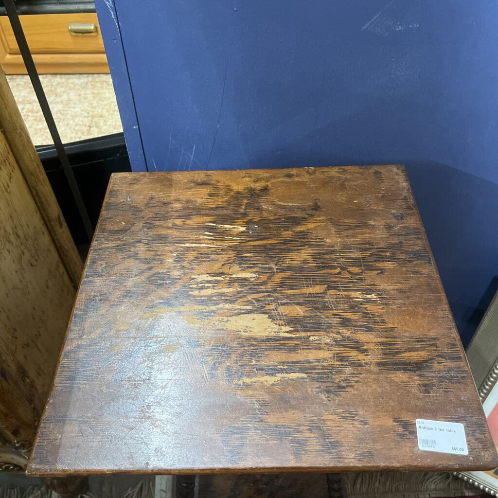 ANTIQUE 2 TIER TABLE