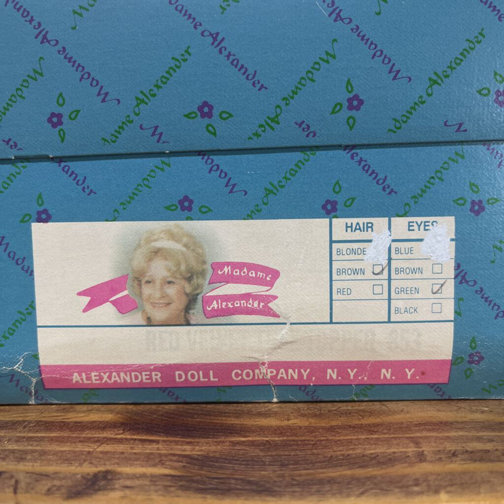 MADAM ALEXANDER RED VELVET TREE TOPPER 853