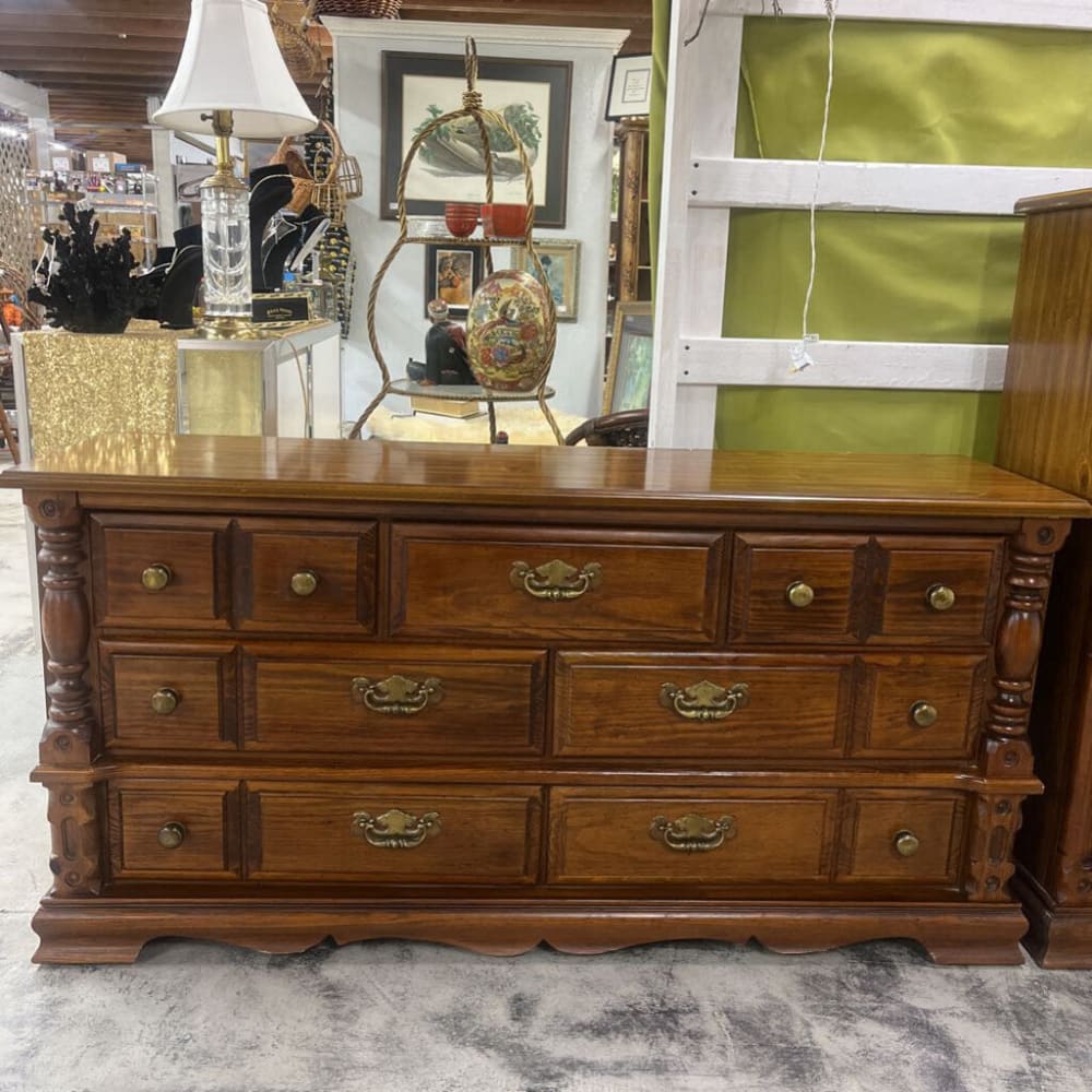 2PC TRIPLE DRESSER AND TALL CHEST