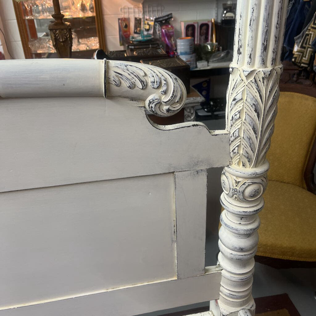 ANTIQUE FULL SIZE BED