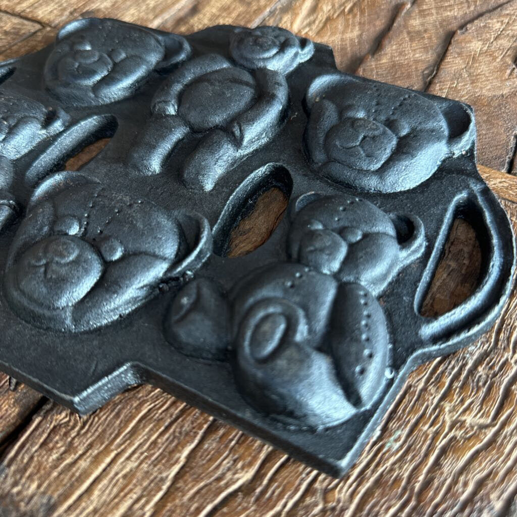Cast Iron Teddy Bear Mold