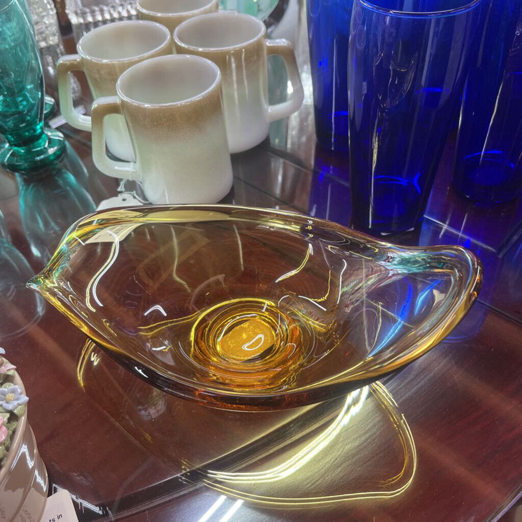 GOLDEN AMBER CURVED ENDS CANDY DISH