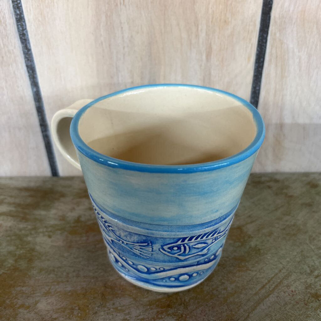 POTTERY MUG W/ FISH -BLUE