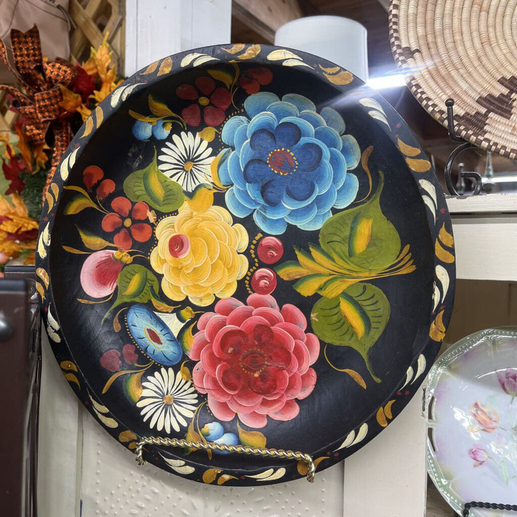 VINTAGE HAND-PAINTED FOLK ART WOODEN BOWL