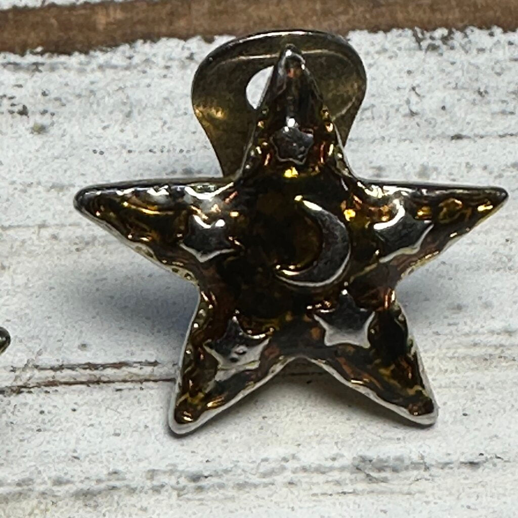 VTG ROOTBEER ENAMEL STAR CLIP EARRINGS