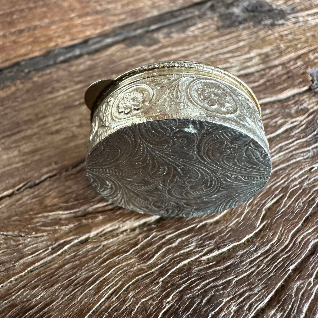 Vtg Small Round Milkaway Pill Box