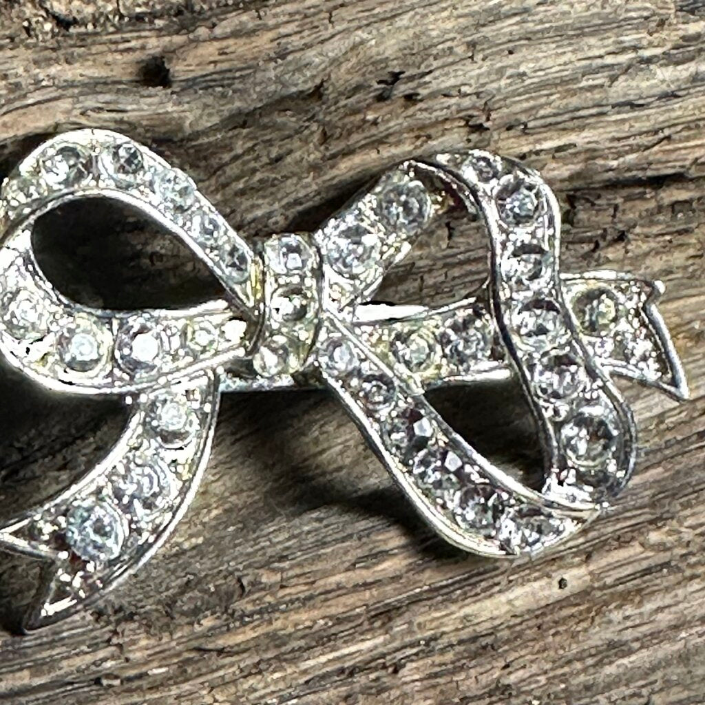Vtg Silvertone Rhinestone Brooch