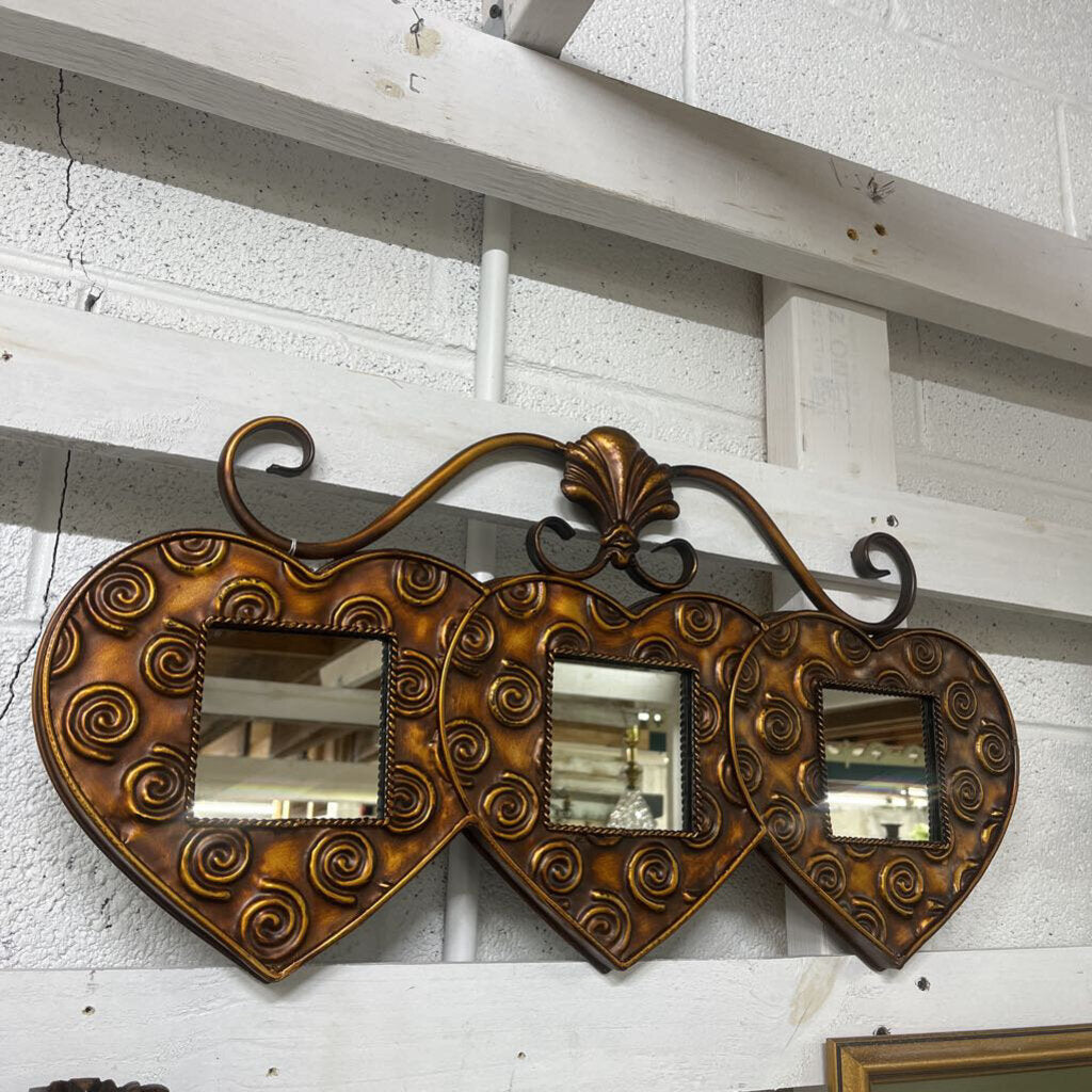 Triple Heart Metal Wall Mirror