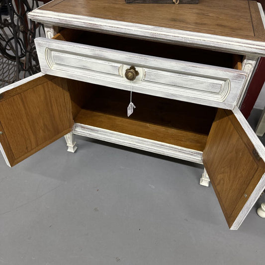 THOMASVILLE BED-SIDE CHEST