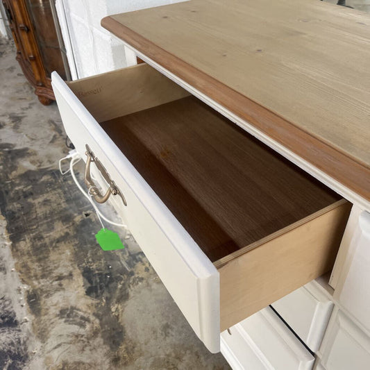 BASSETT 6 DRAWER DRESSER