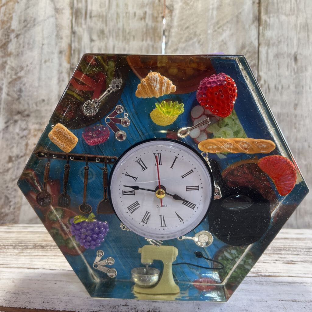 FOODIE CLOCK