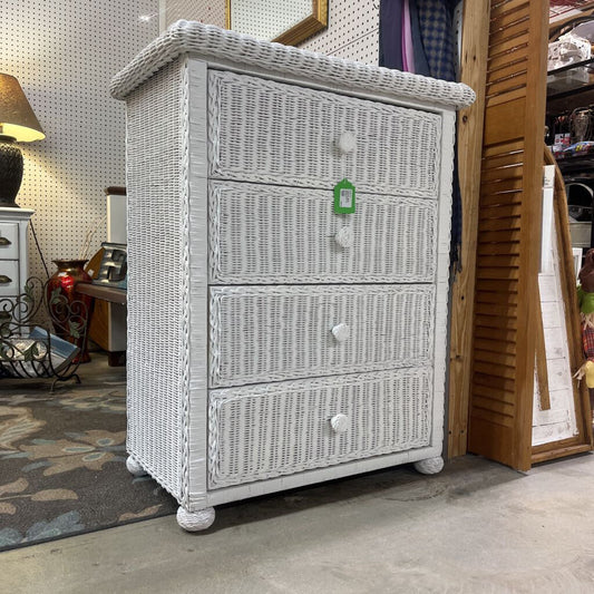 4 DRAWER WHITE WICKER CHEST OF DRAWERS