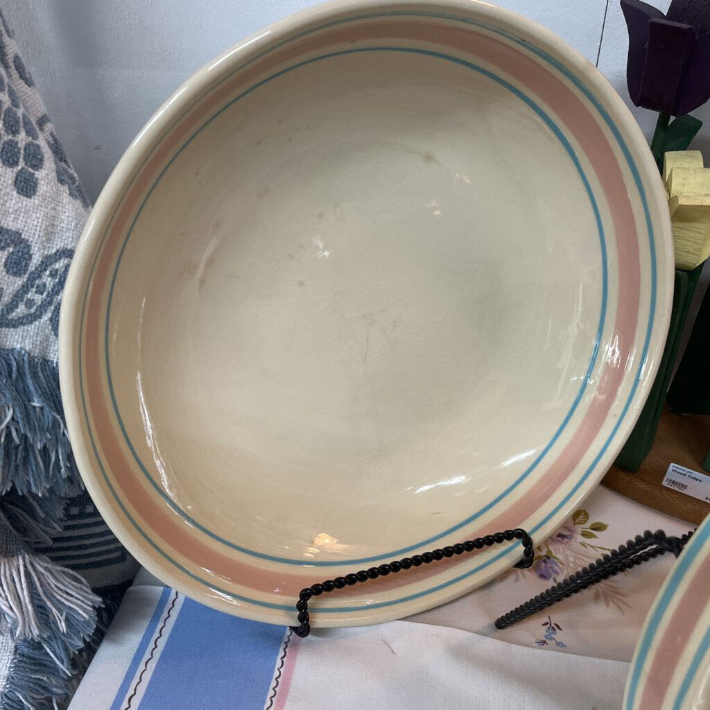 VINTAGE MCCOY POTTERY -LG SERVING BOWL