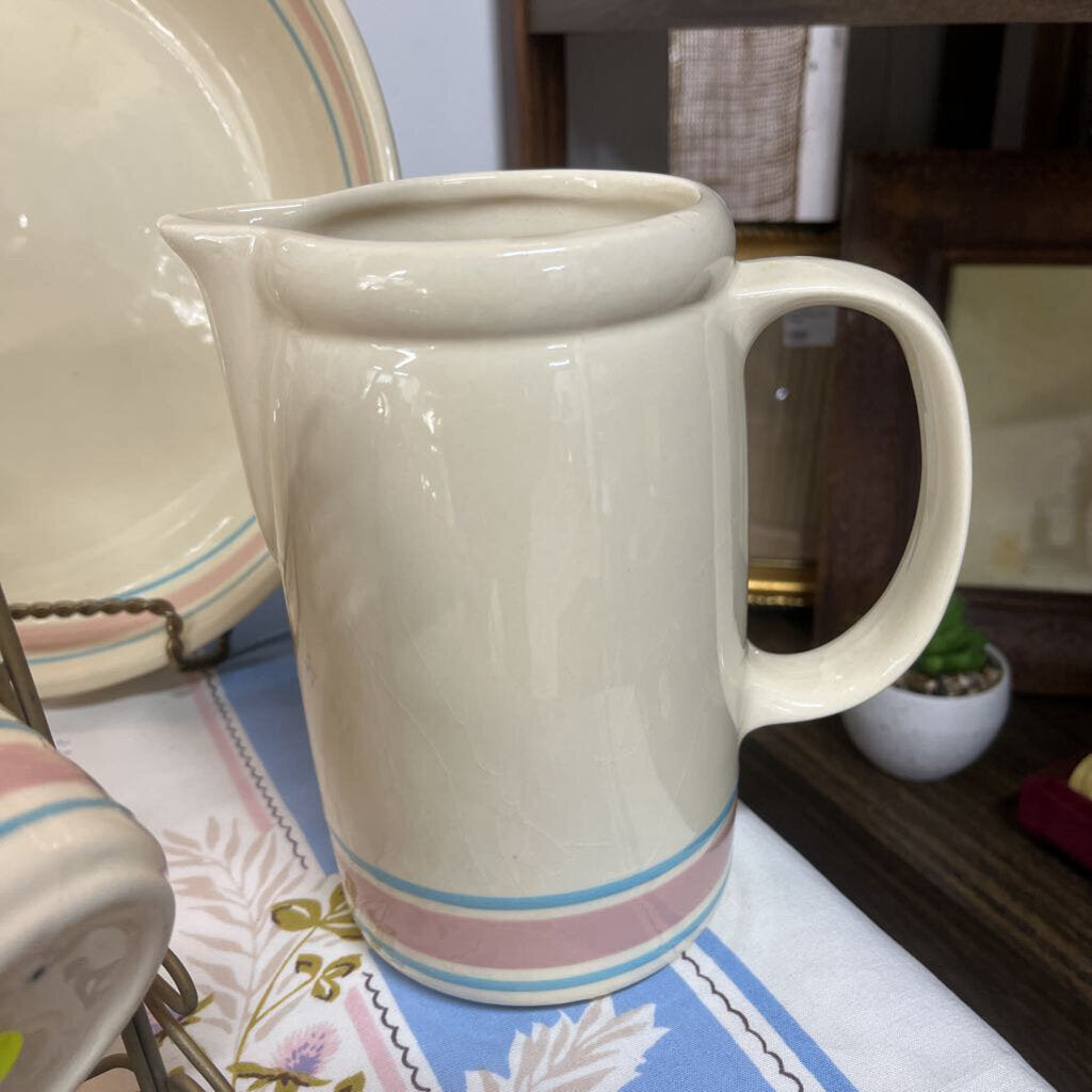 VINTAGE MCCOY POTTERY PITCHER