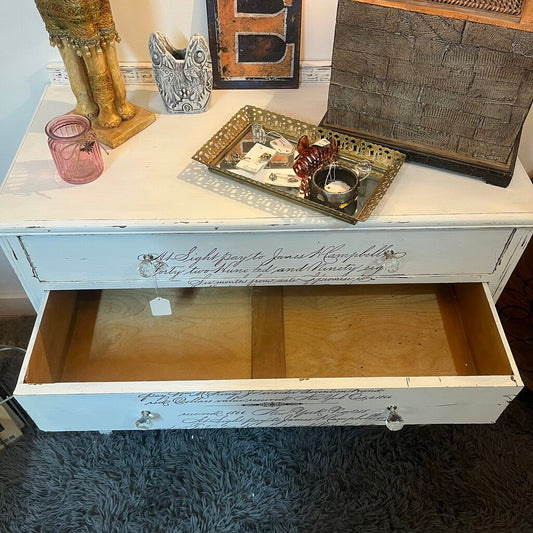 3 DRAWER SOLID WOOD DRESSER