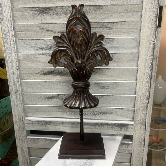 Ornate Fleur-de-Lis Tabletop Accent