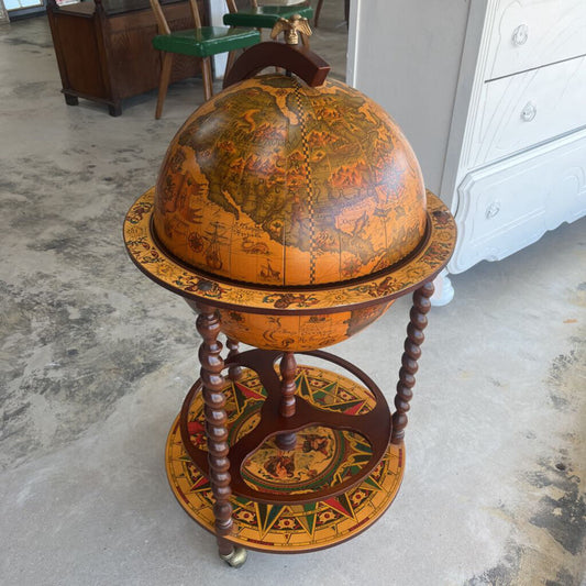 GLOBE BAR ON WHEELS