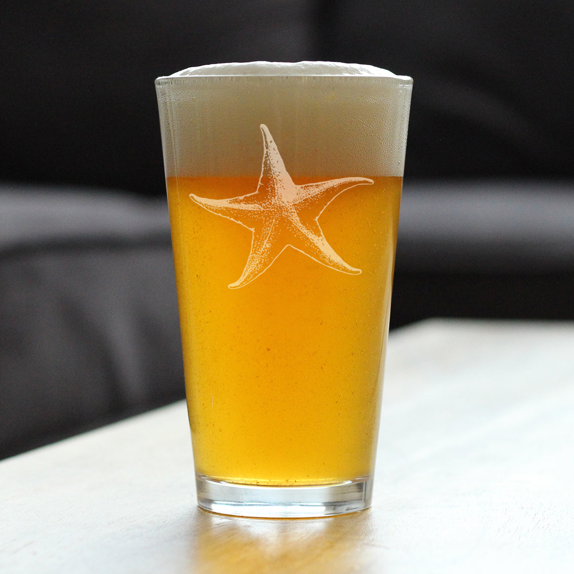 STARFISH PINT GLASS FOR BEER - BEACH THEMED DECOR AND DECORATIVE OCEAN GLASSWARE GIFTS FOR WOMEN AND MEN - 16 OZ GLASSES