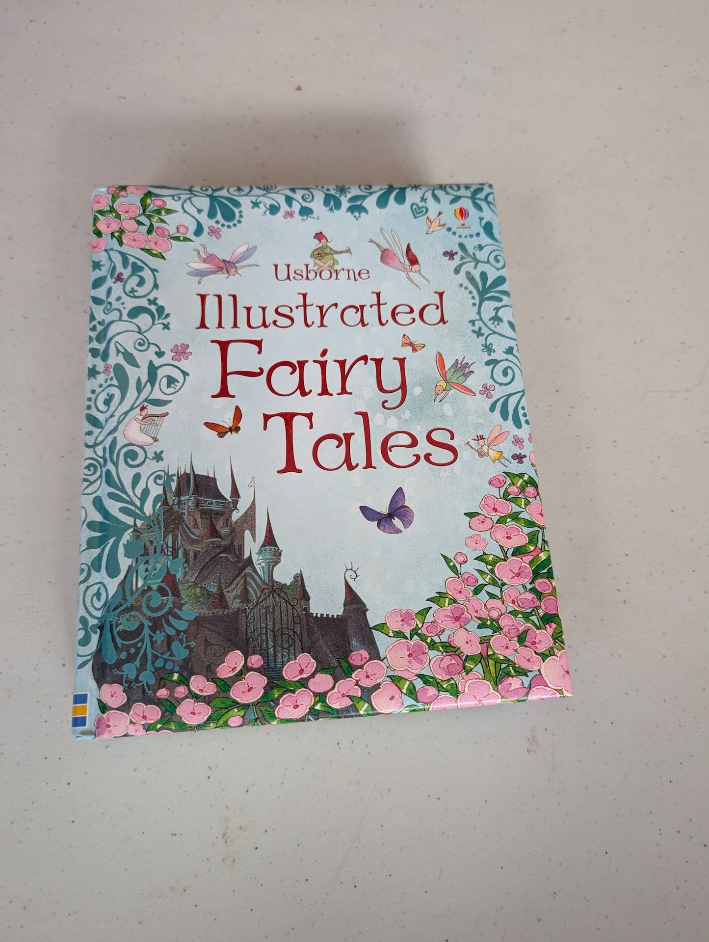 USBORNE ILLUSTRATED FAIRY TALES BOOK BY SARAH COURTAULD