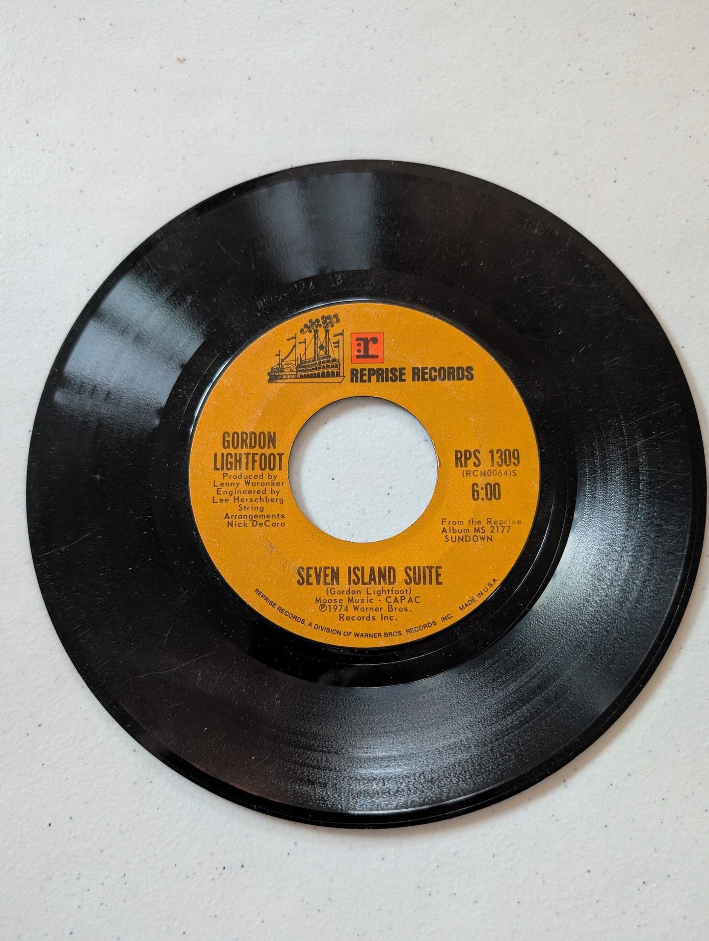GORDON LIGHTFOOT - CARE FREE HIGHWAY - SEVEN ISLAND SUITE (7 IN, 45 RPM, SINGLE, VINYL RECORD ALBUM)