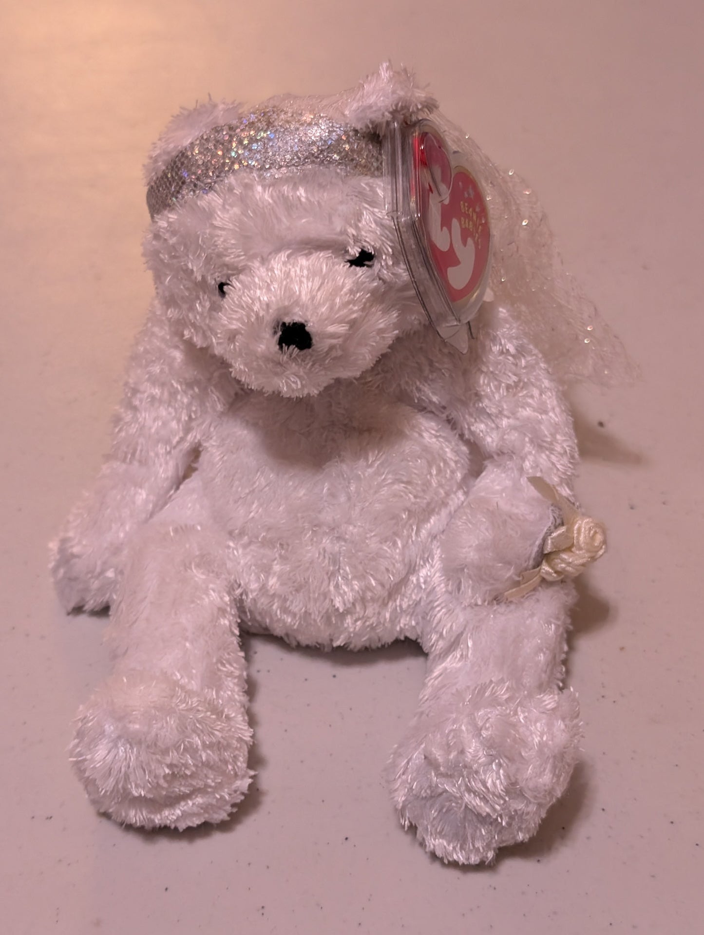 MRS. THE BEAR - TY BEANIE BABY (WHITE, 2001, VINTAGE, MWMT, PLUSH TOY, STUFFED ANIMAL, RETIRED)