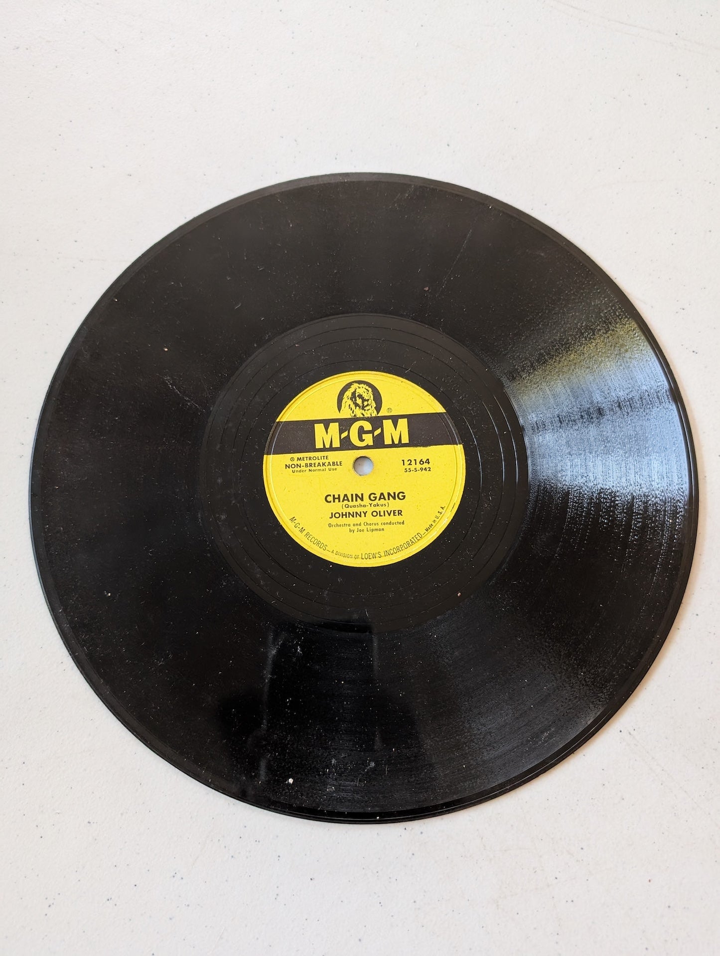 JOHNNY OLIVER, CHAIN GANG / THESE HANDS, MGM 12164, 10, 78RPM,