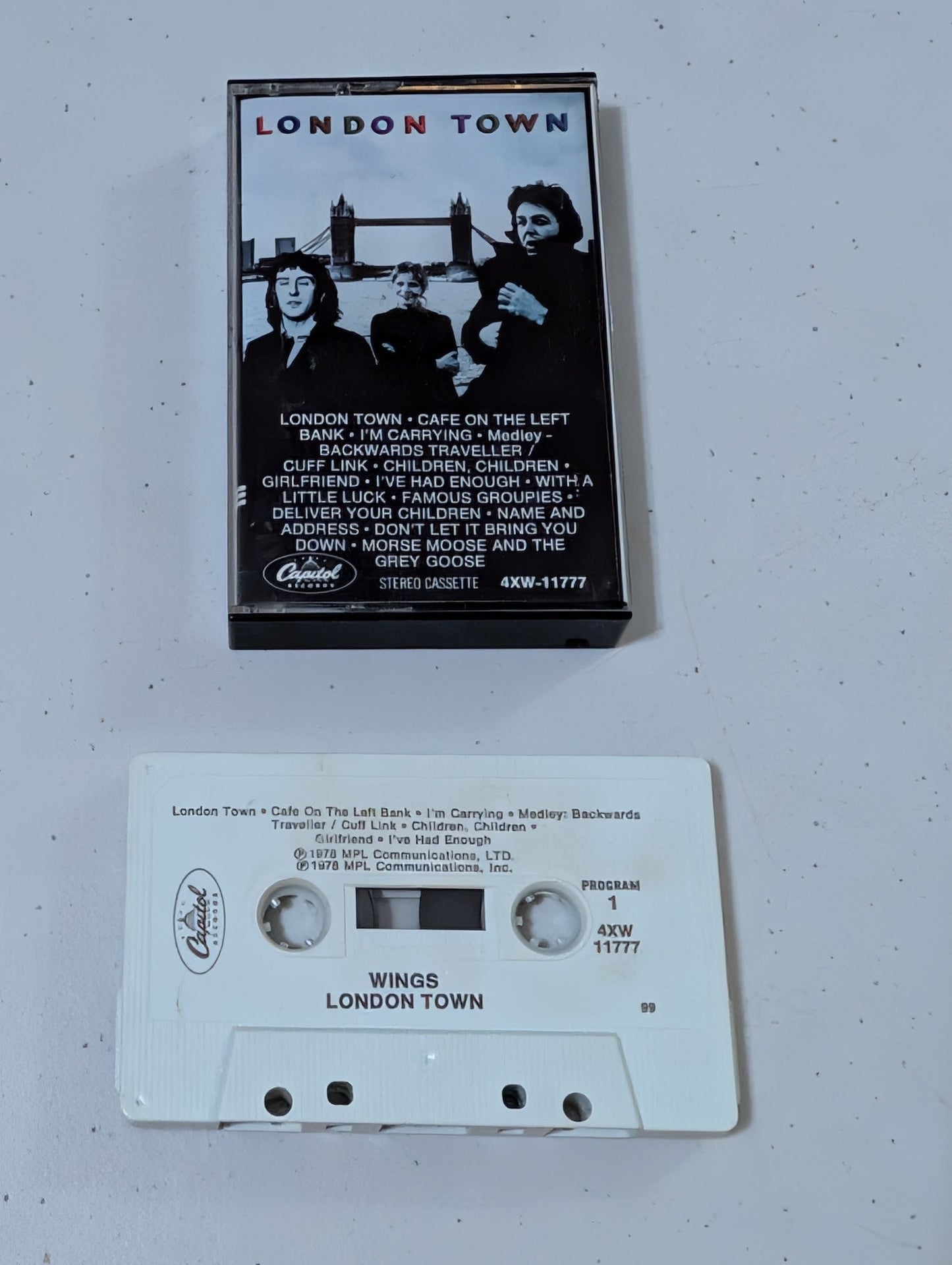 WINGS LONDON TOWN 1978(CASSETTE, TAPE, ALBUM, MUSIC, VINTAGE, OOP)