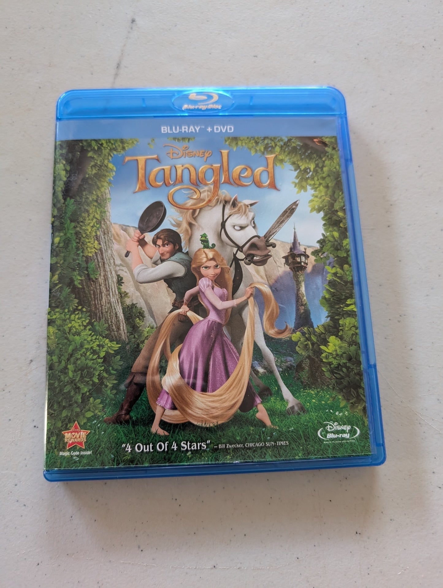 Tangled blu-ray DVD Disney Mandy Moore Zachary Levi Ron Perlman Jeffrey Tambor