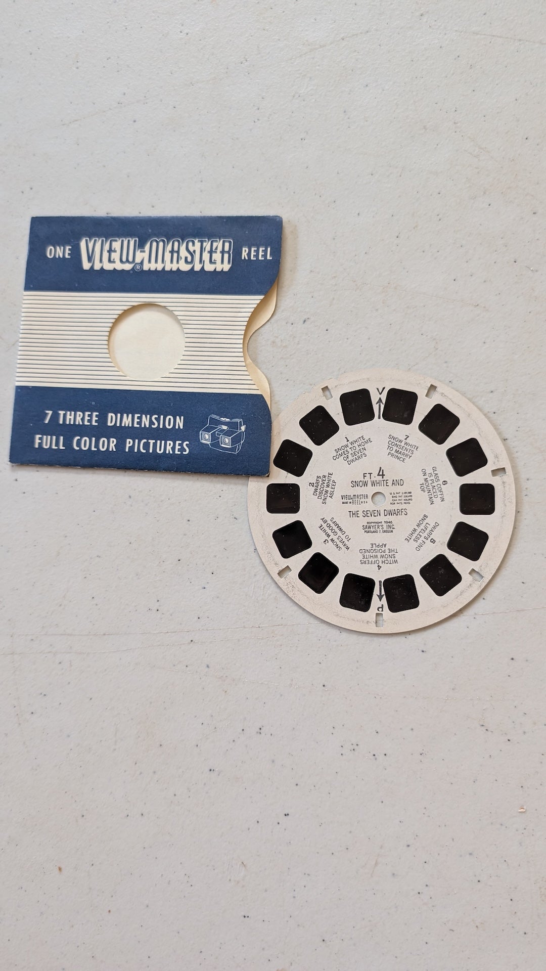 SNOW WHITE AND THE SEVEN DWARFS VINTAGE 1946 VIEW-MASTER REEL FT-4(VINTAGE, COLLECTABLE, NOSTALGIA, TOY)