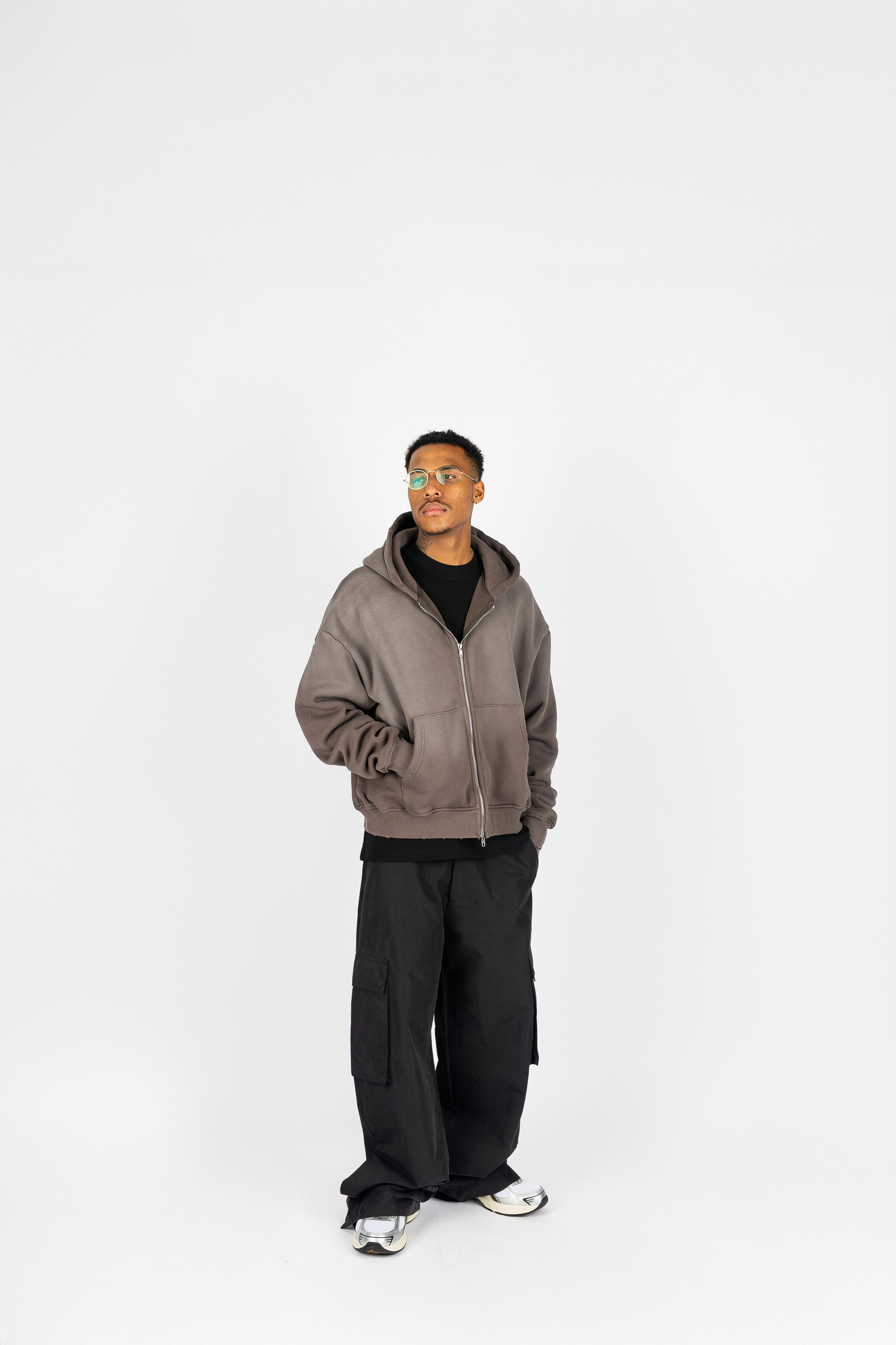 THE LABEL WEATHERED ZIP UP