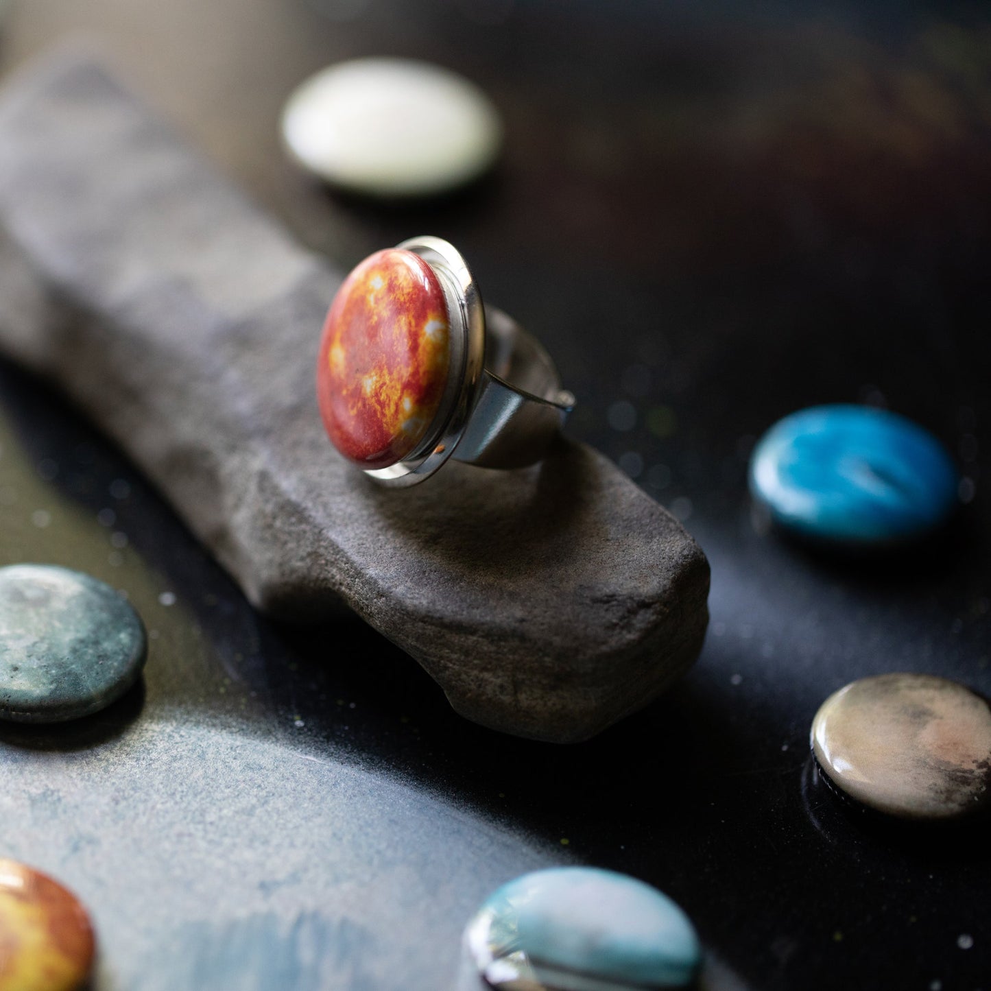 INTERCHANGEABLE SOLAR SYSTEM RING