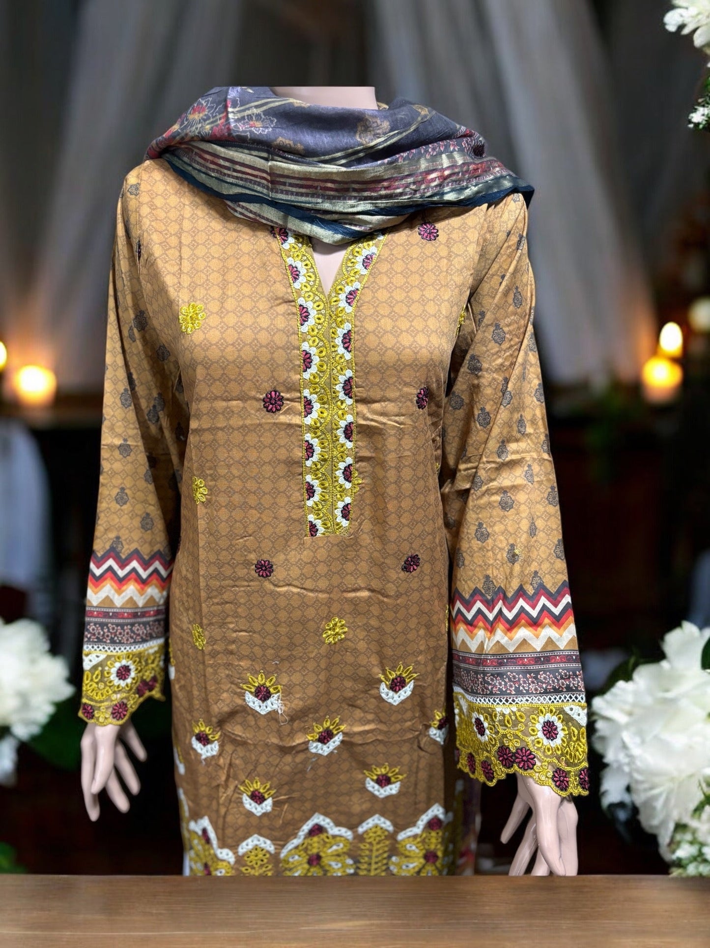 PAKISTANI TRADITIONAL SALWAR KAMEEZ SET- ETHNIC WEAR FOR WOMEN-05