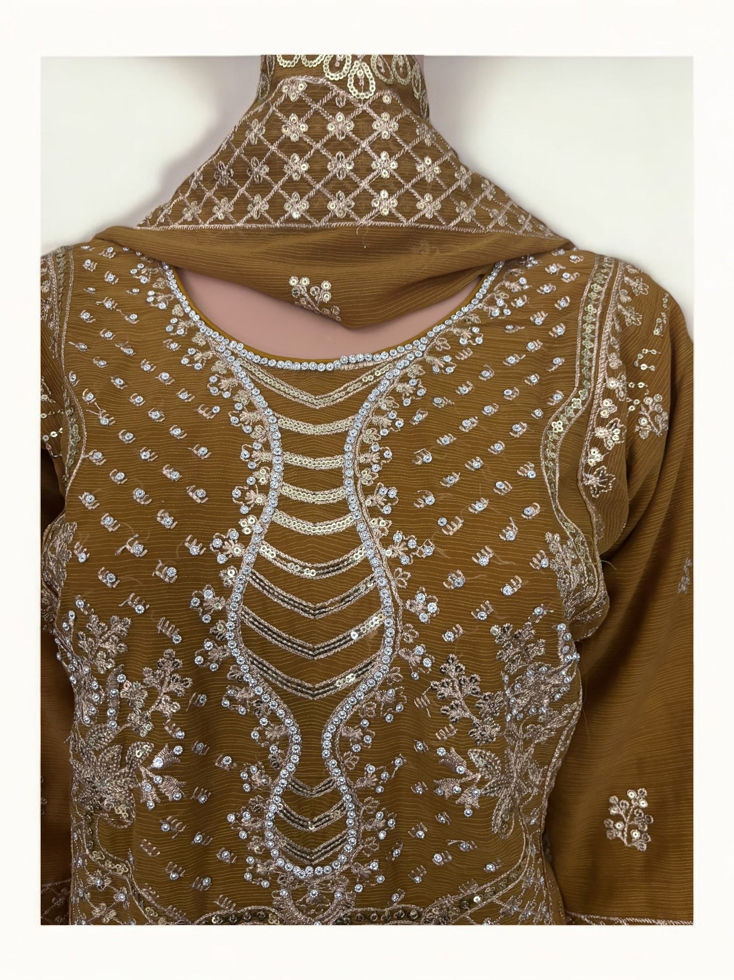 TRADITIONAL DESIGNER SALWAR KAMEEZ SUIT - ETHNIC WEAR FOR WOMEN - 215