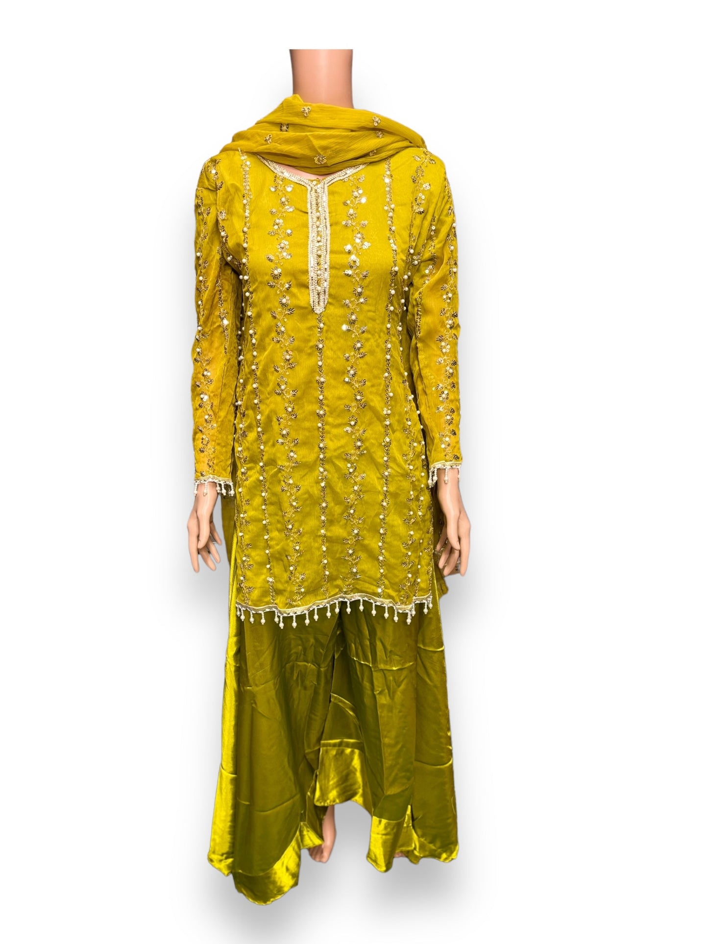 TRADITIONAL GREAT VALUE DESIGNER SALWAR KAMEEZ-ETHNIC WEAR FOR WOMEN - 203